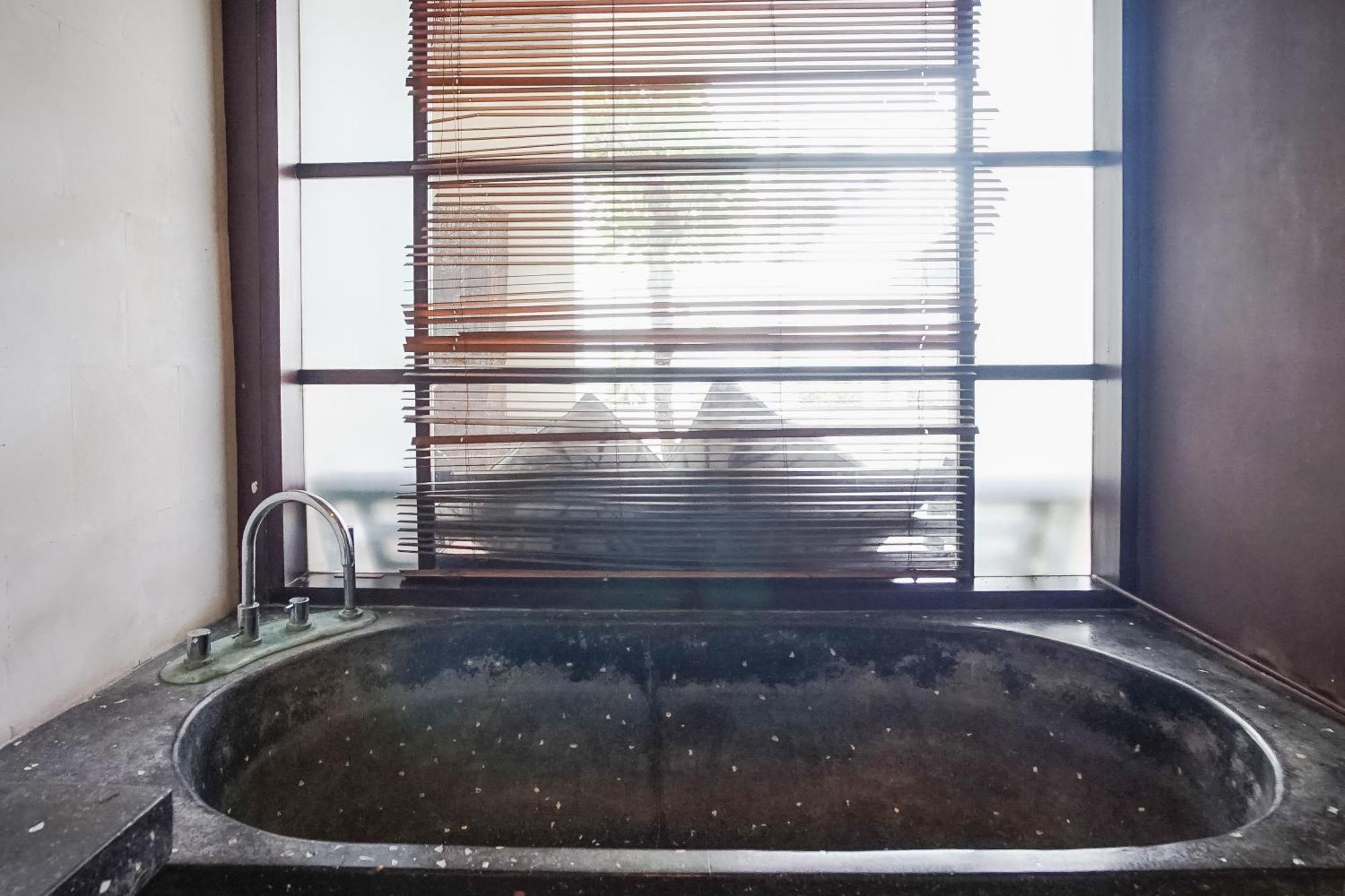 Queen Rose Villa & Spa Jimbaran  Ngoại thất bức ảnh